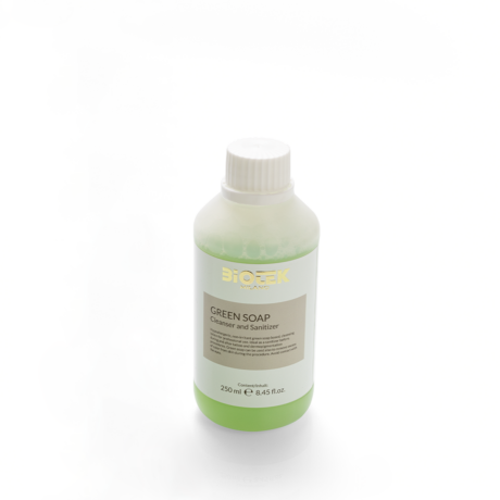 žalias muilas ilgalaikio makiažo procedūrai