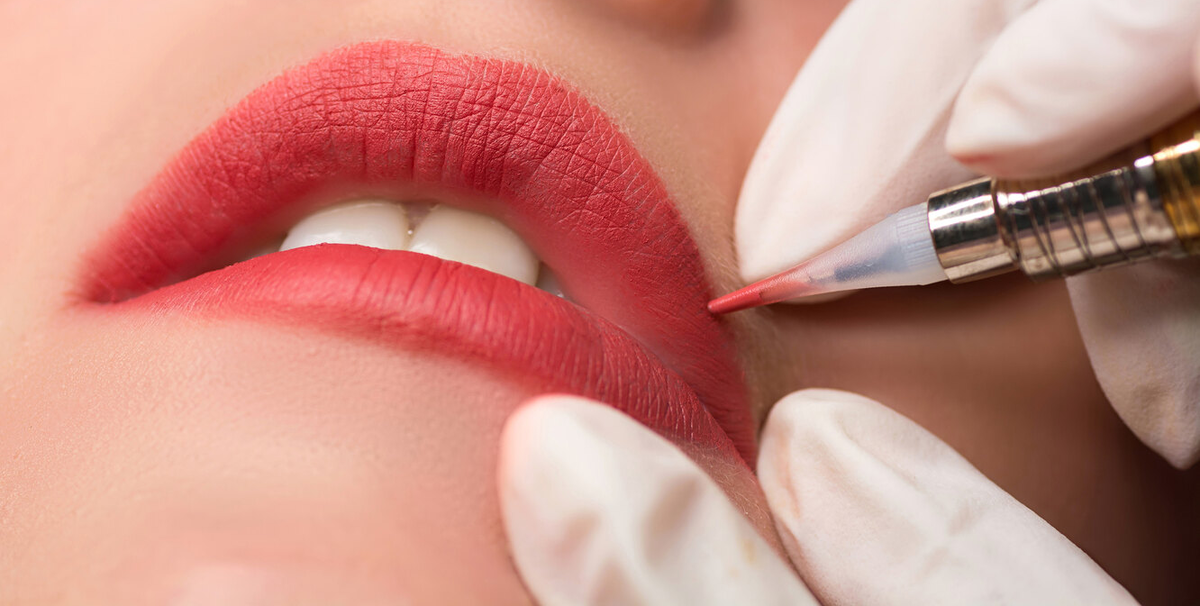 Lūpų permanentinis makiažas